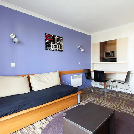 アパート Cosy With Balcony Near Buttes Chaumont