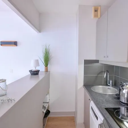 Cosy With Balcony Near Buttes Chaumont アパート *