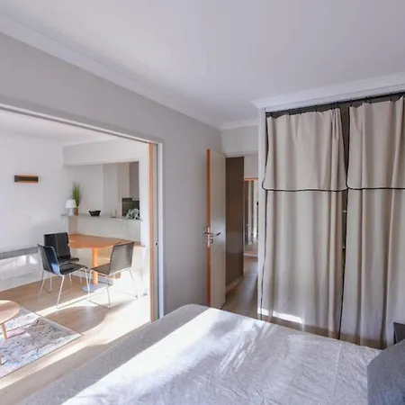 アパート Cosy With Balcony Near Buttes Chaumont *