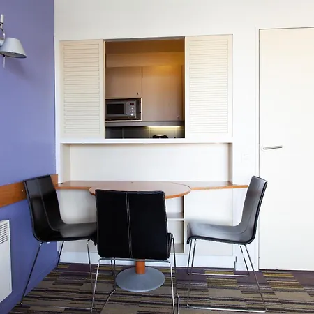 Cosy With Balcony Near Buttes Chaumont Daire *